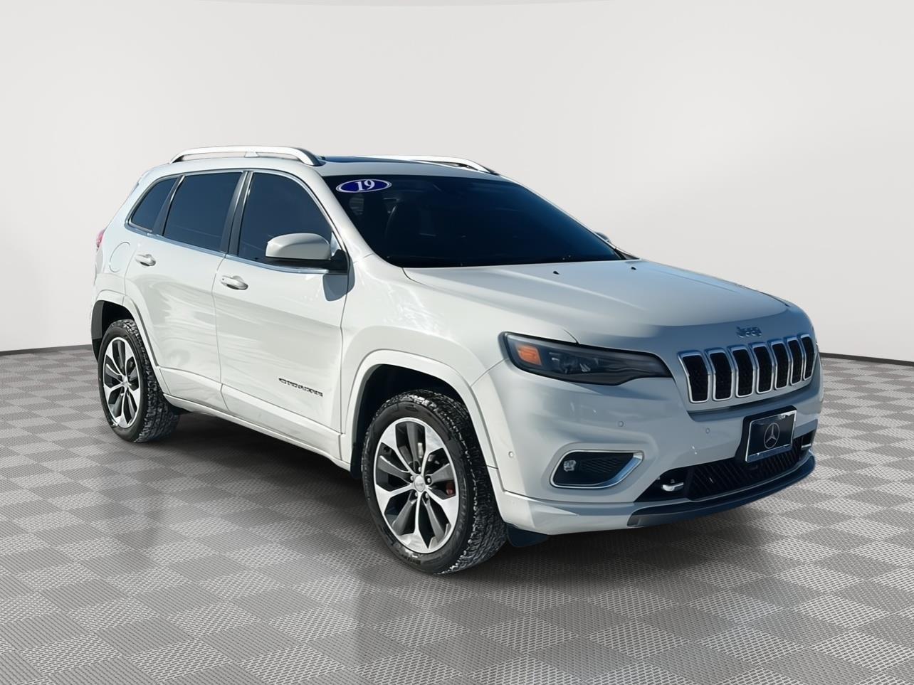 2019 Jeep Cherokee Overland
