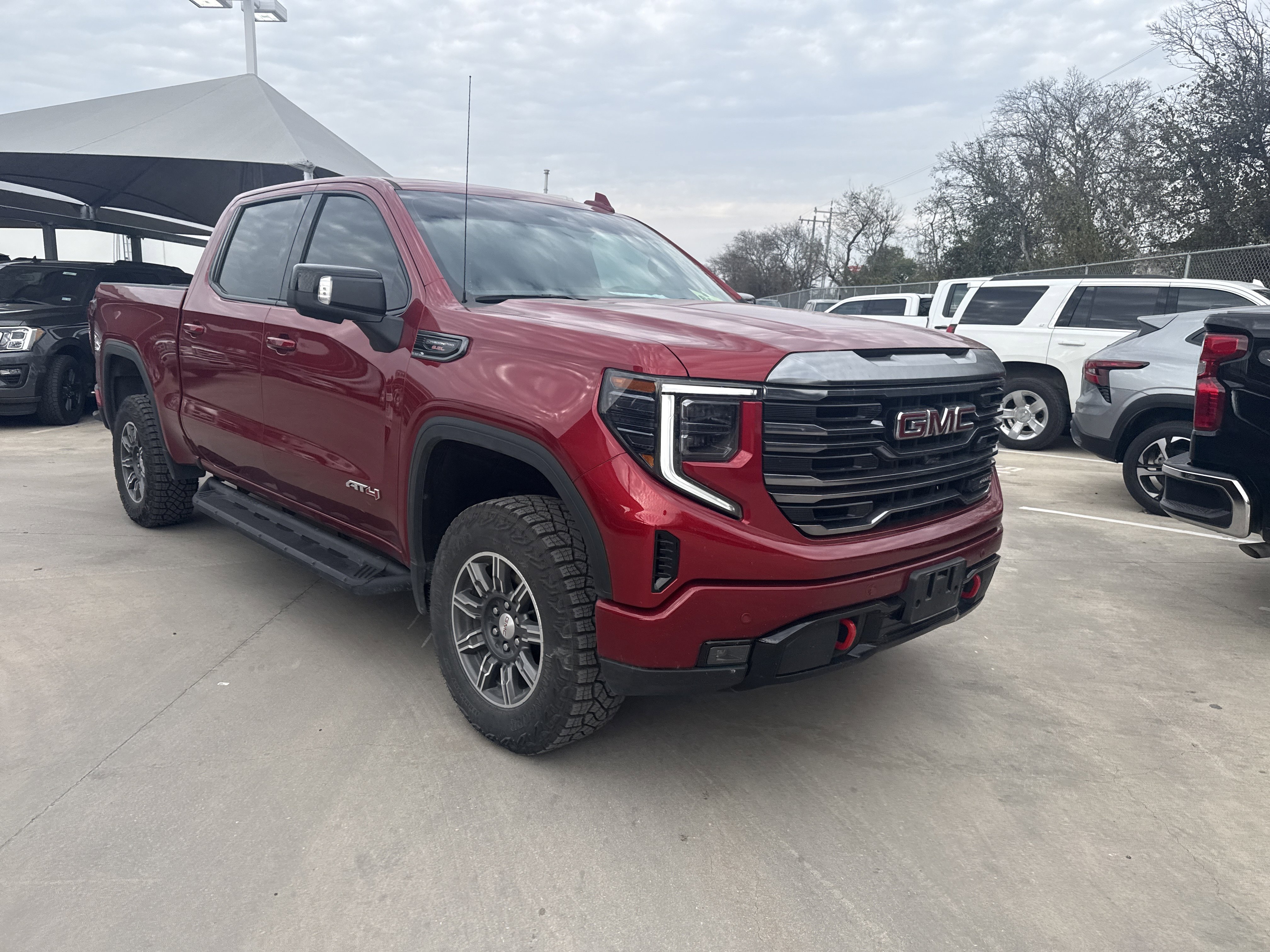 2024 GMC Sierra AT4's photo