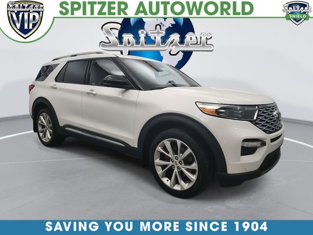 2023 Ford Explorer Platinum's photo