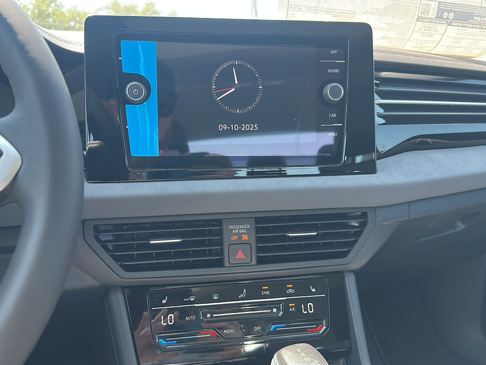 2025 Volkswagen Jetta 1.5T SE photo 13