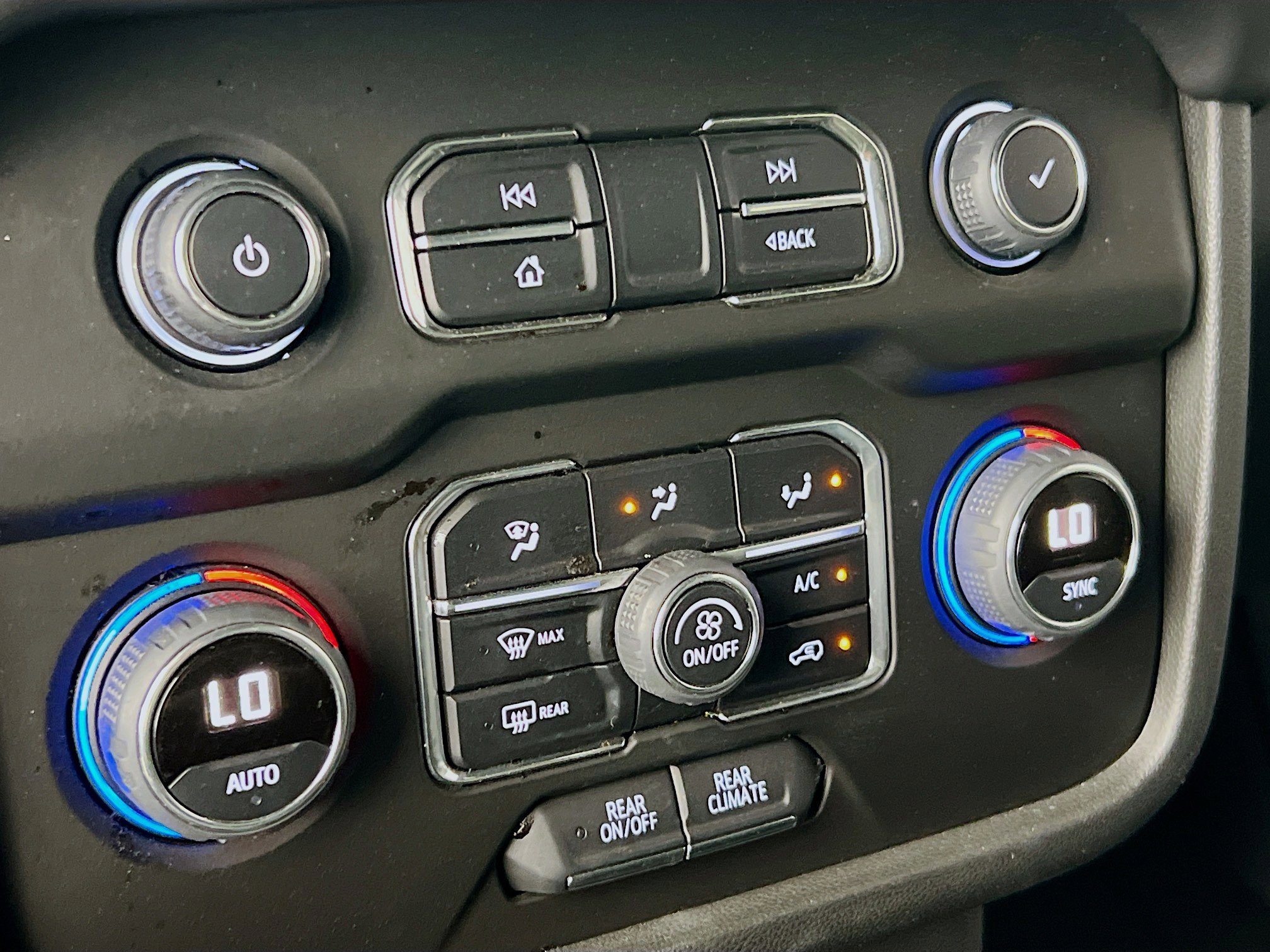 2021 Chevrolet Tahoe LS photo 16