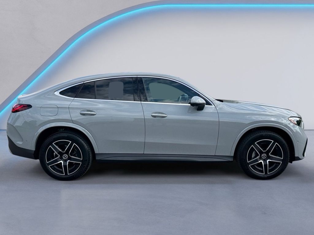2025 Mercedes Benz GLC Coupe 300 4MATIC photo 3