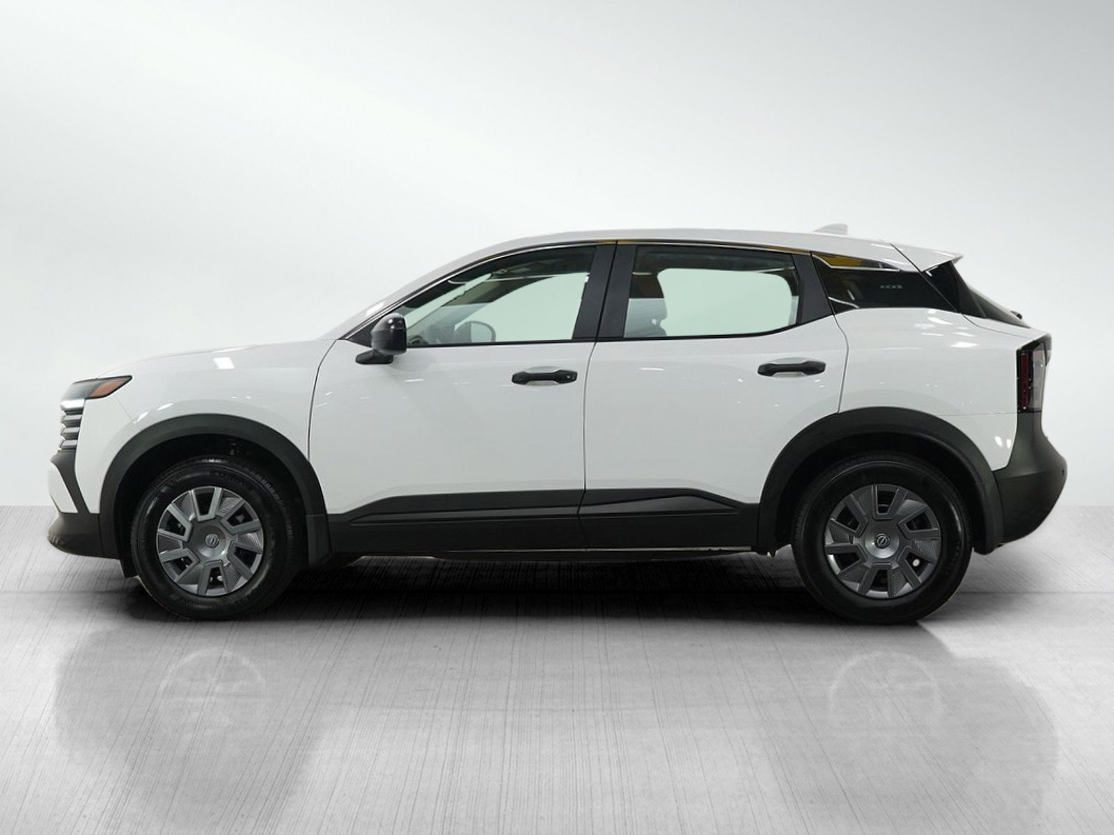Used 2025 Nissan Kicks S AWD with VIN 3N8AP6BB8SL303796 for sale in Burnsville, Minnesota