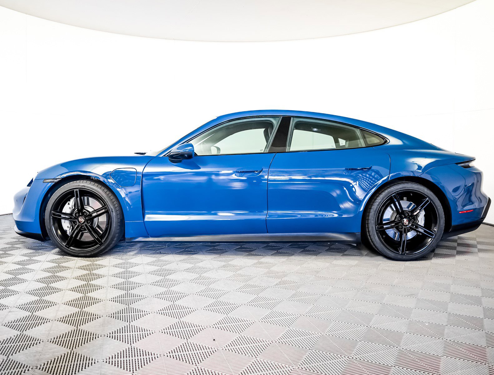 Certified 2022 Porsche Taycan Base with VIN WP0AA2Y15NSA14937 for sale in Riverside, CA