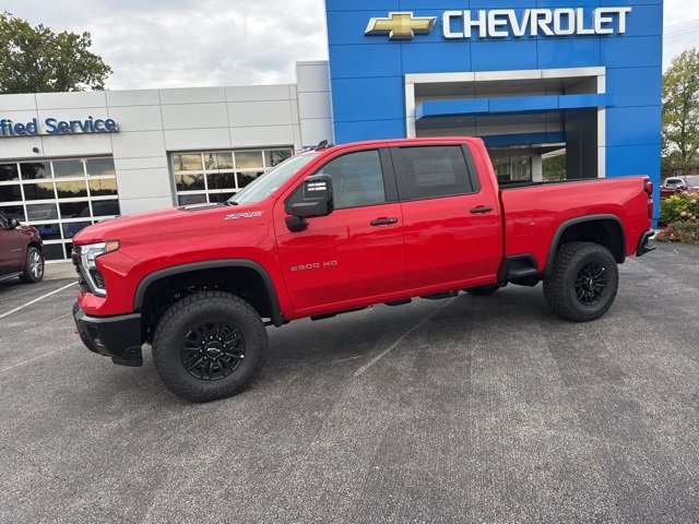2025 Chevrolet Silverado 2500HD ZR2 photo 4