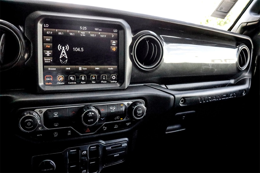 2021 Jeep Wrangler Unlimited Sport Altitude photo 21