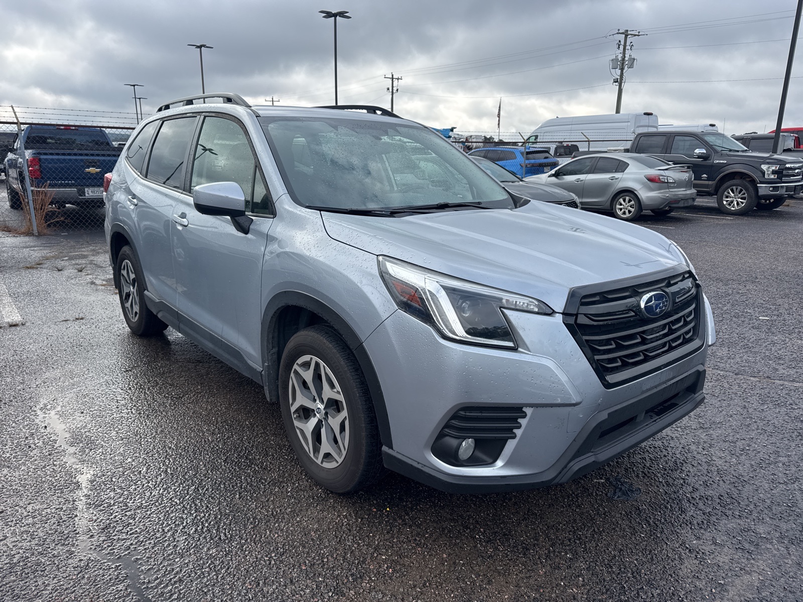 2023 Subaru Forester Premium's photo