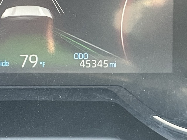 2024 Toyota RAV4 LE photo 13