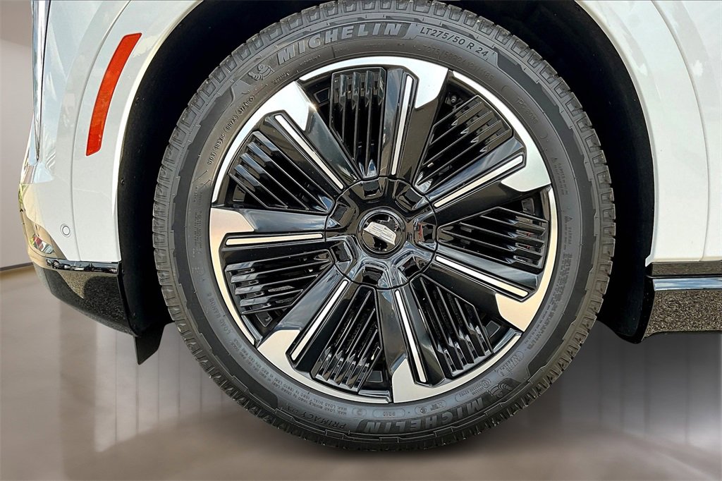 2025 Cadillac Escalade IQ Sport photo 12