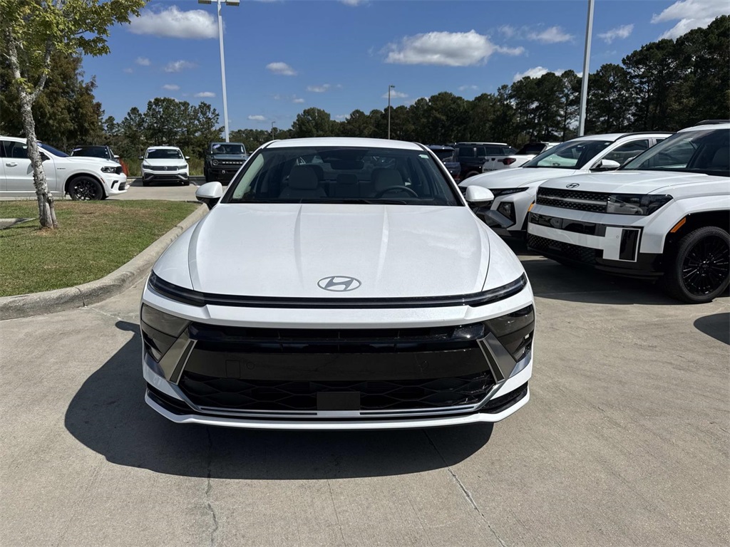 2026 Hyundai Sonata SEL Sport photo 2