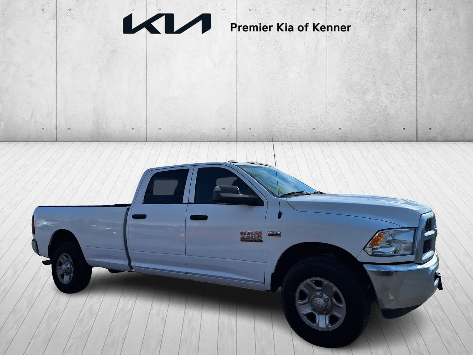 2018 Ram 2500 Tradesman photo 3