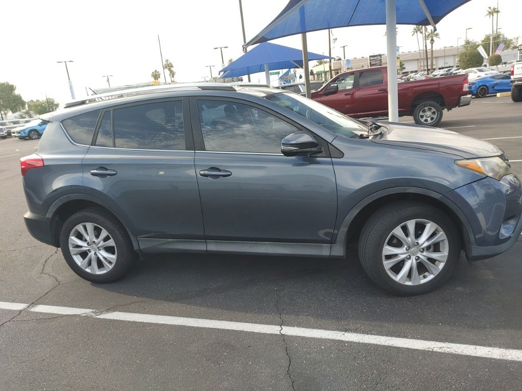 2013 Toyota RAV4 Limited photo 3