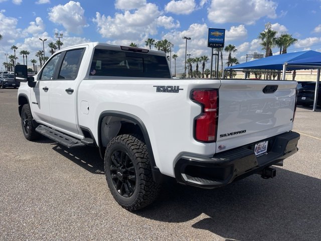 2026 Chevrolet Silverado 2500HD LT photo 5