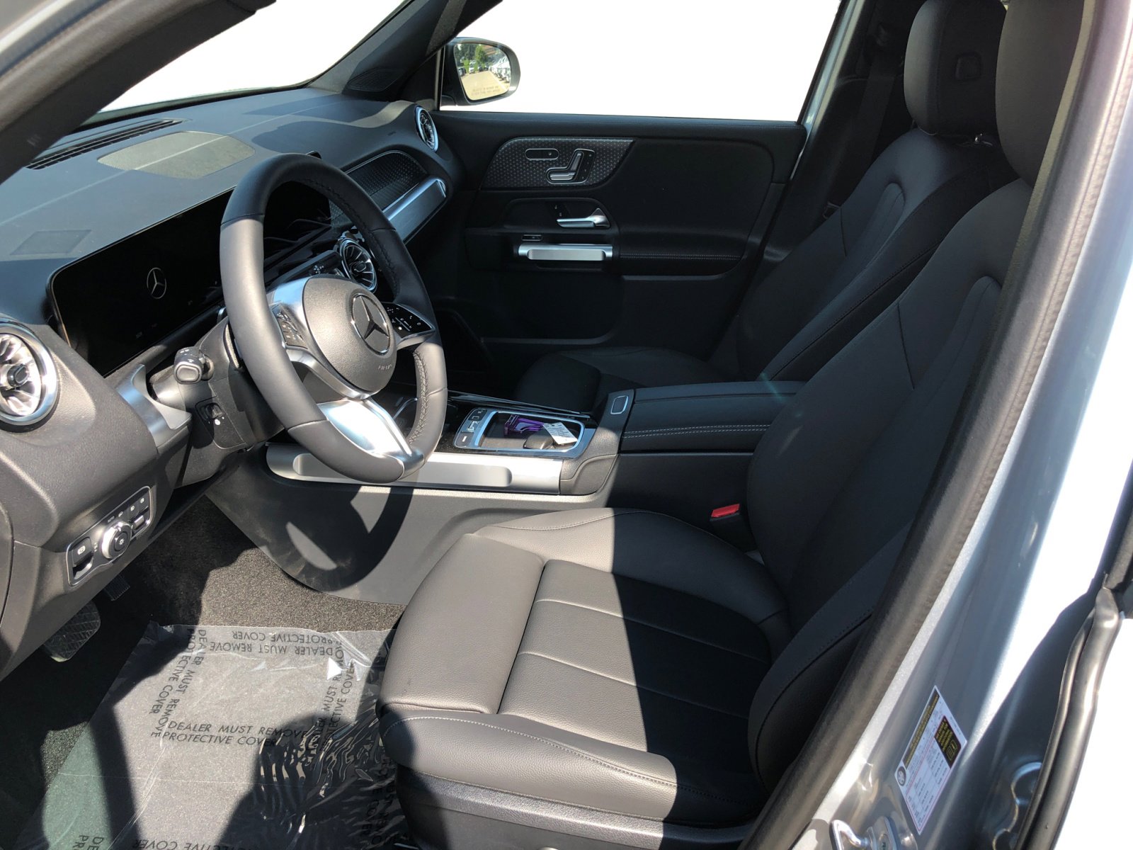 2025 Mercedes Benz GLB 250 4MATIC photo 14