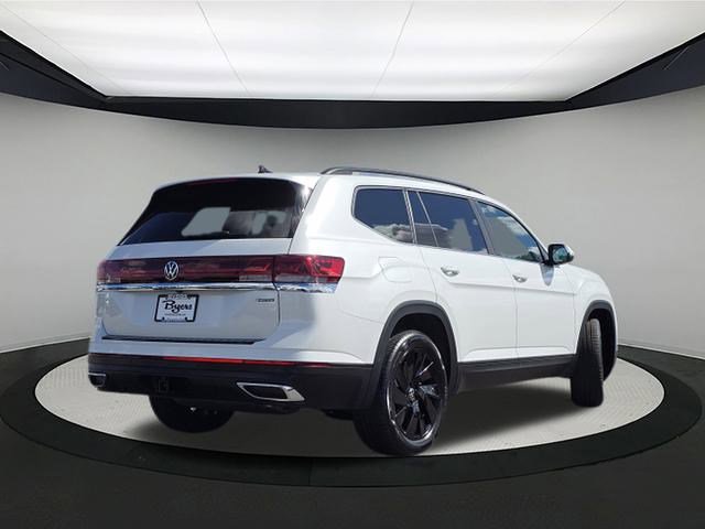 2026 Volkswagen Atlas SE Technology photo 8