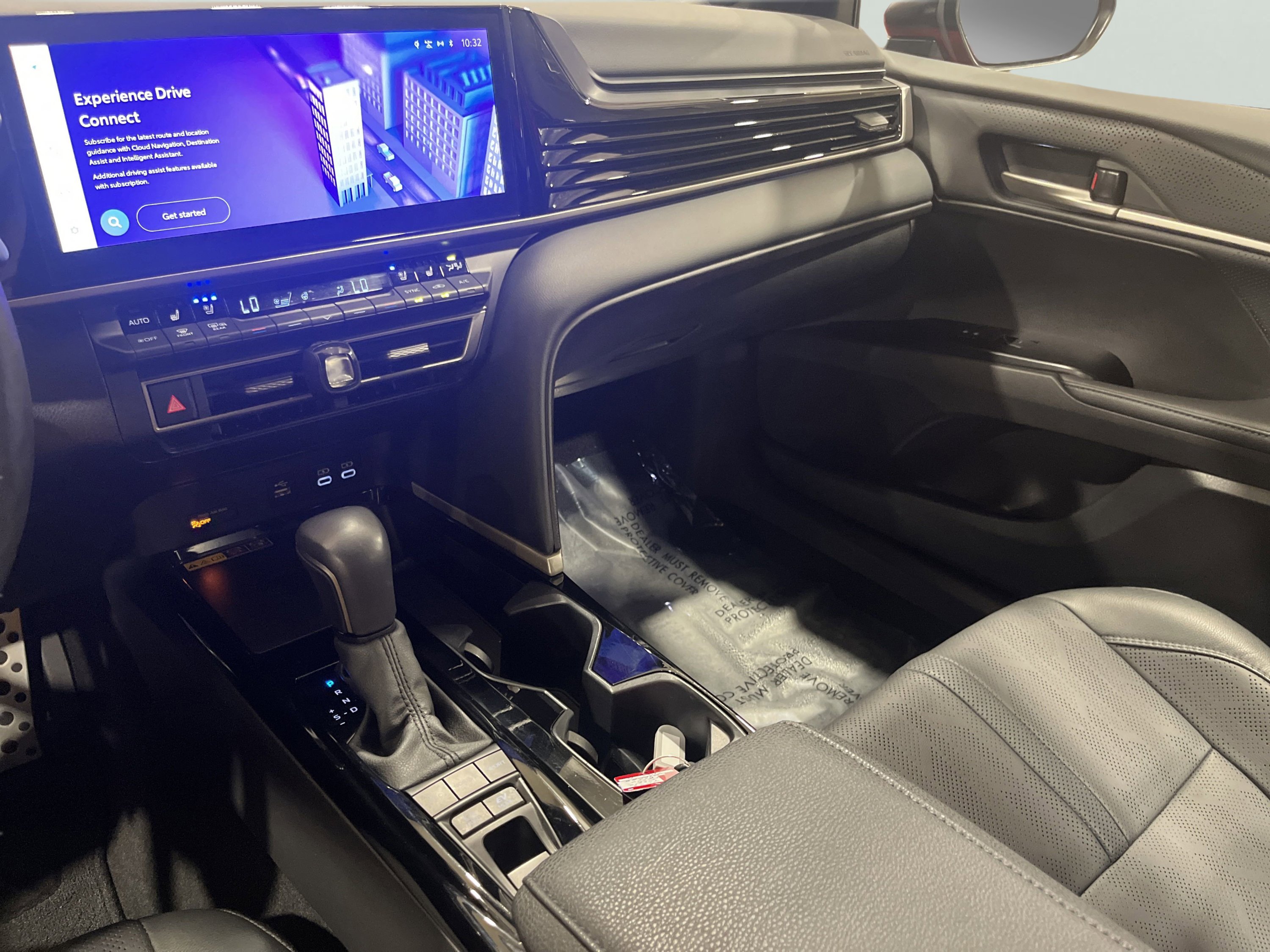 2025 Toyota Camry LE photo 19