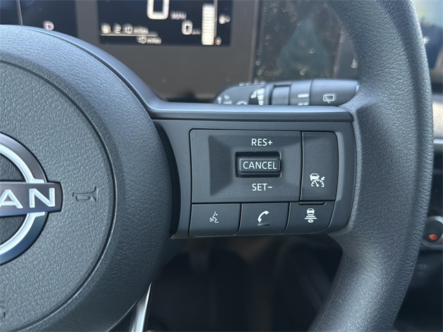 2025 Nissan Kicks SV photo 18