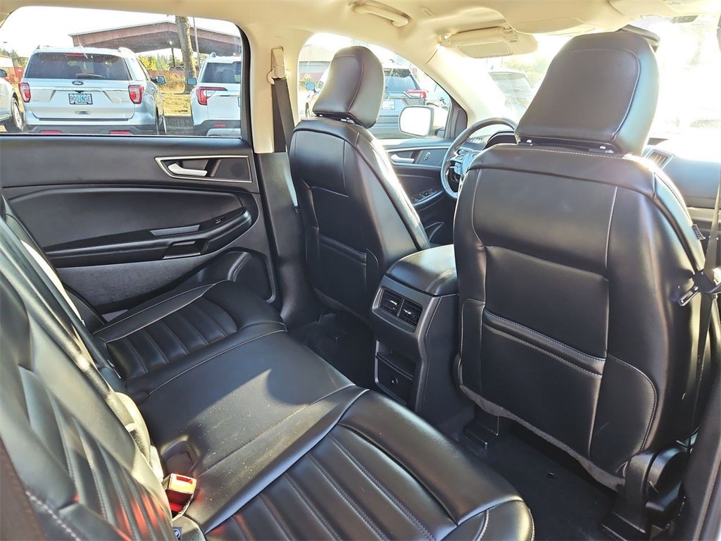 2024 Ford Edge SEL photo 28