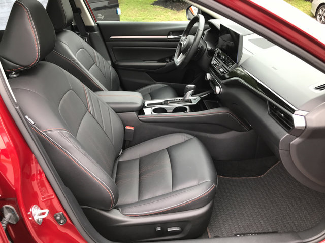 2024 Nissan Altima 2.5 SR photo 25