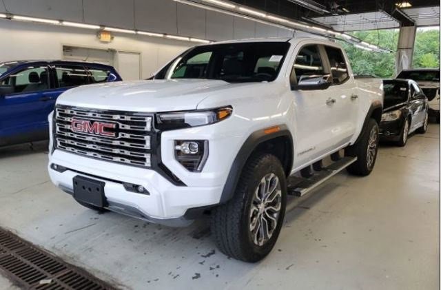 2023 GMC Canyon