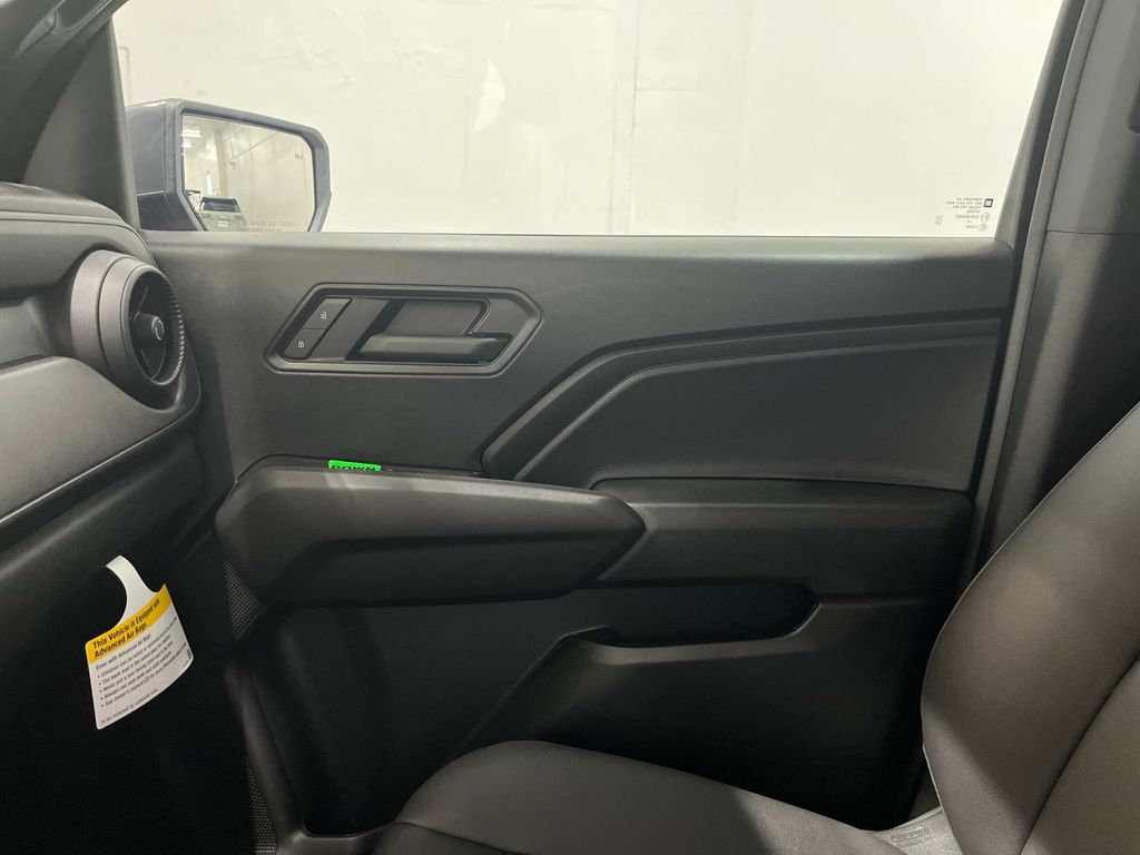 2025 Chevrolet Colorado Trail Boss photo 29