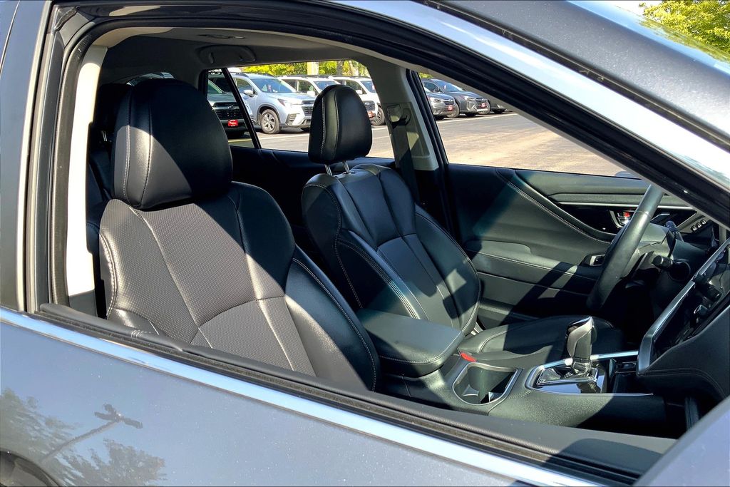 2021 Subaru Outback Limited XT photo 4
