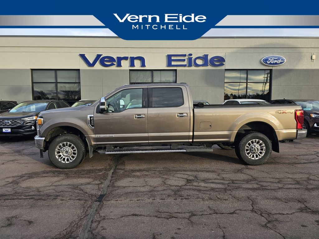 2020 Ford F-350 Super Duty XLT's photo