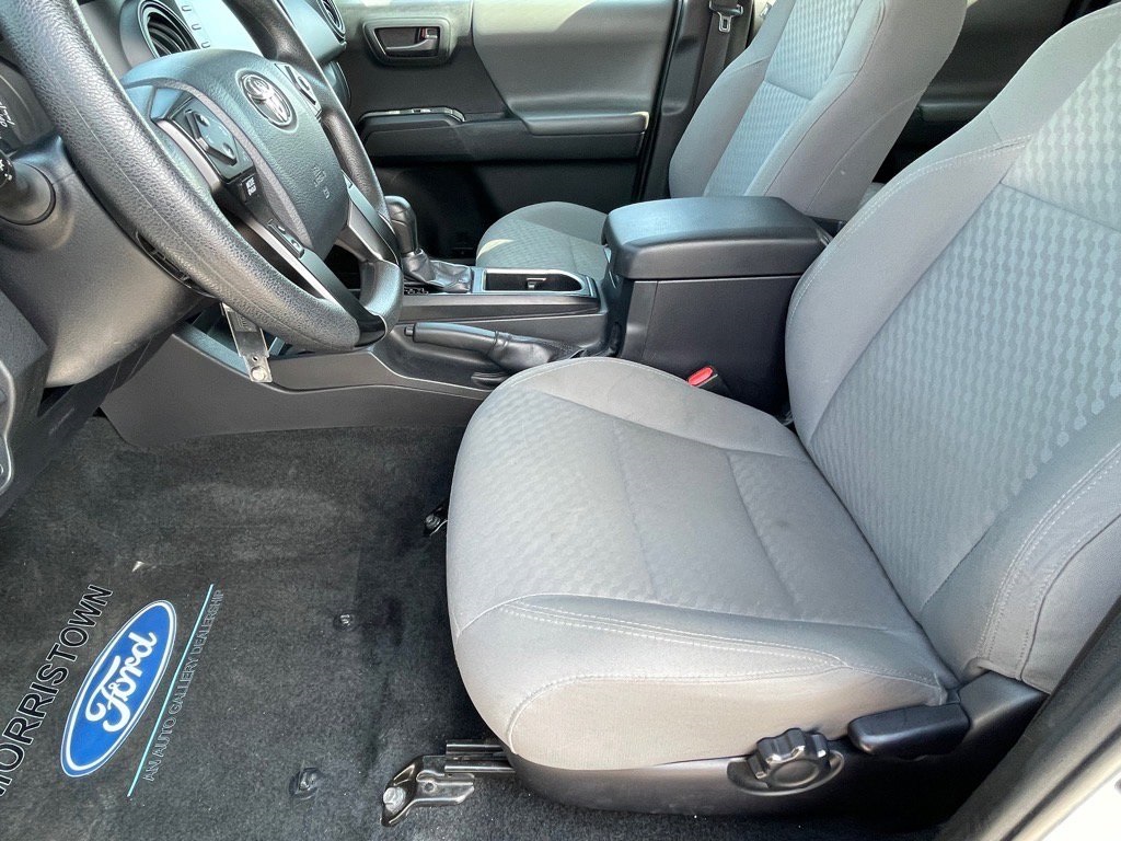 2023 Toyota Tacoma SR photo 15