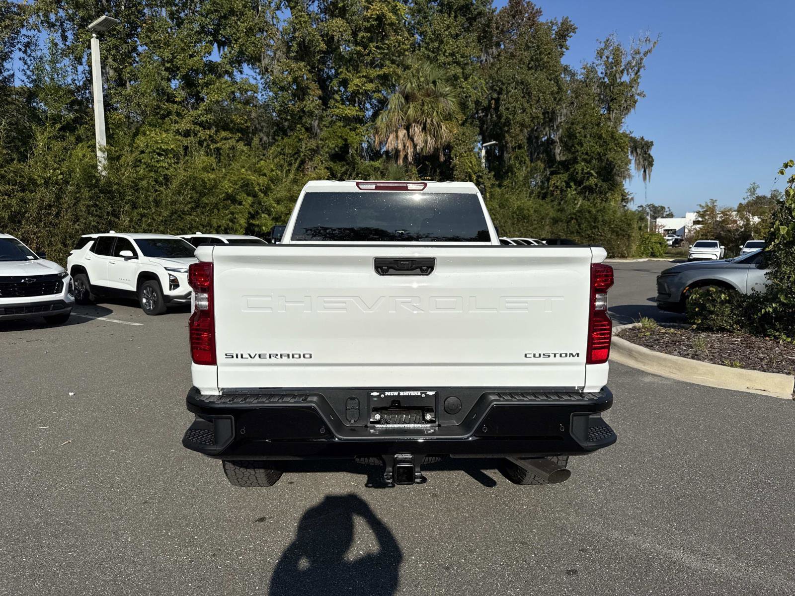 2026 Chevrolet Silverado 2500HD Custom photo 2