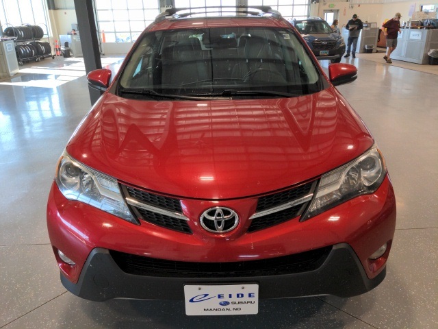 2015 Toyota RAV4 Limited photo 2
