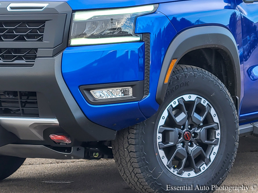 2026 Nissan Frontier PRO-4X photo 2