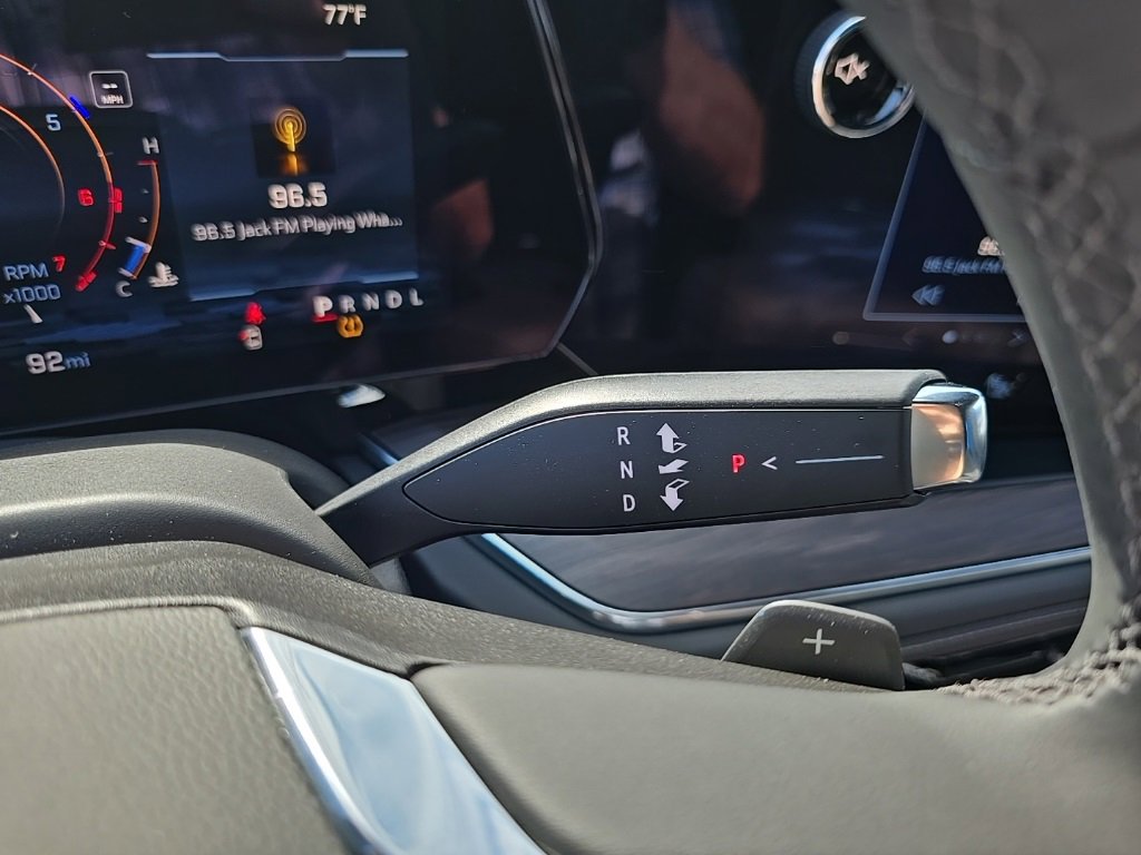 2025 Chevrolet Suburban LT photo 18