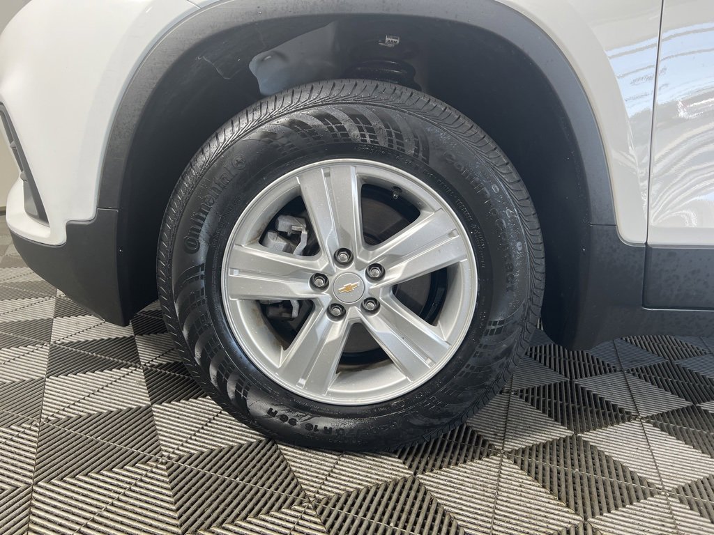 2022 Chevrolet Trax LS photo 27