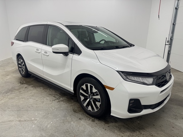 2026 Honda Odyssey EX-L photo 3