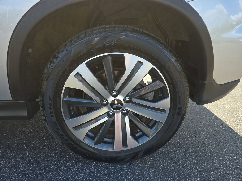 2024 Mitsubishi Outlander Sport ES LE SE photo 31