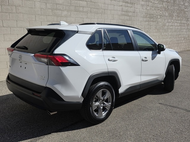 2024 Toyota RAV4 XLE photo 4