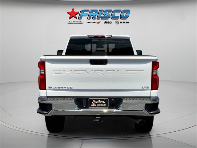 2024 Chevrolet Silverado 2500HD LTZ photo 2