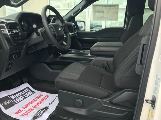 2025 Ford F-150 STX photo 2