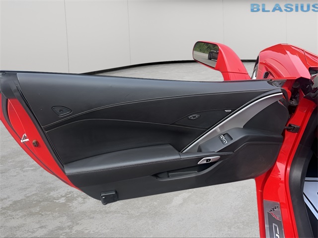2017 Chevrolet Corvette Stingray 1LT photo 7