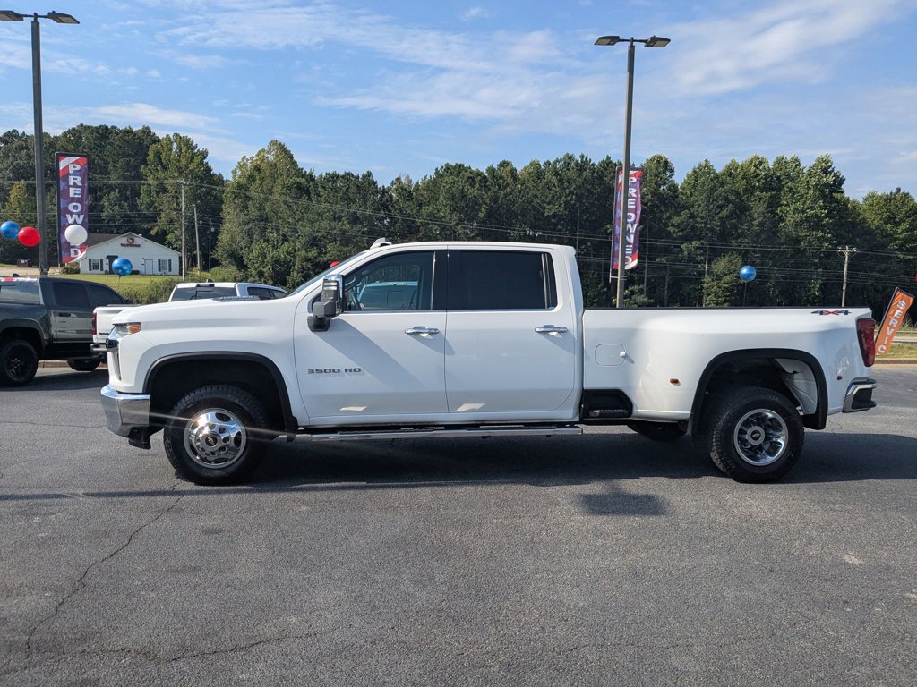 2022 Chevrolet Silverado 3500HD LTZ photo 6