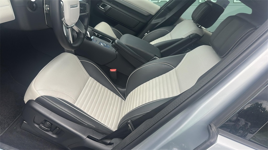 2024 Land Rover Discovery SE photo 21