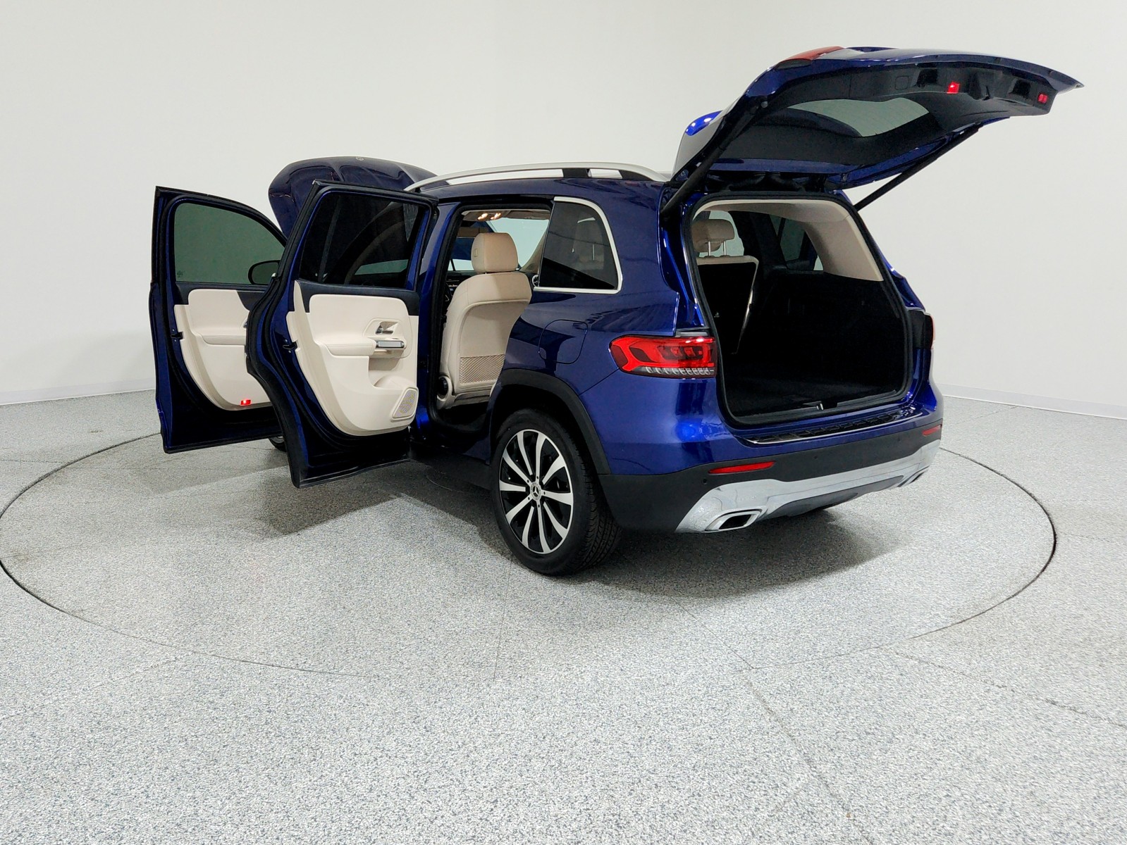 2022 Mercedes Benz GLB 250 photo 16