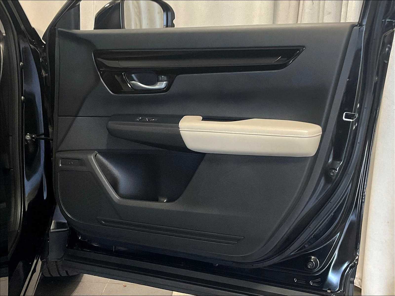 2024 Honda CR-V EX-L photo 12
