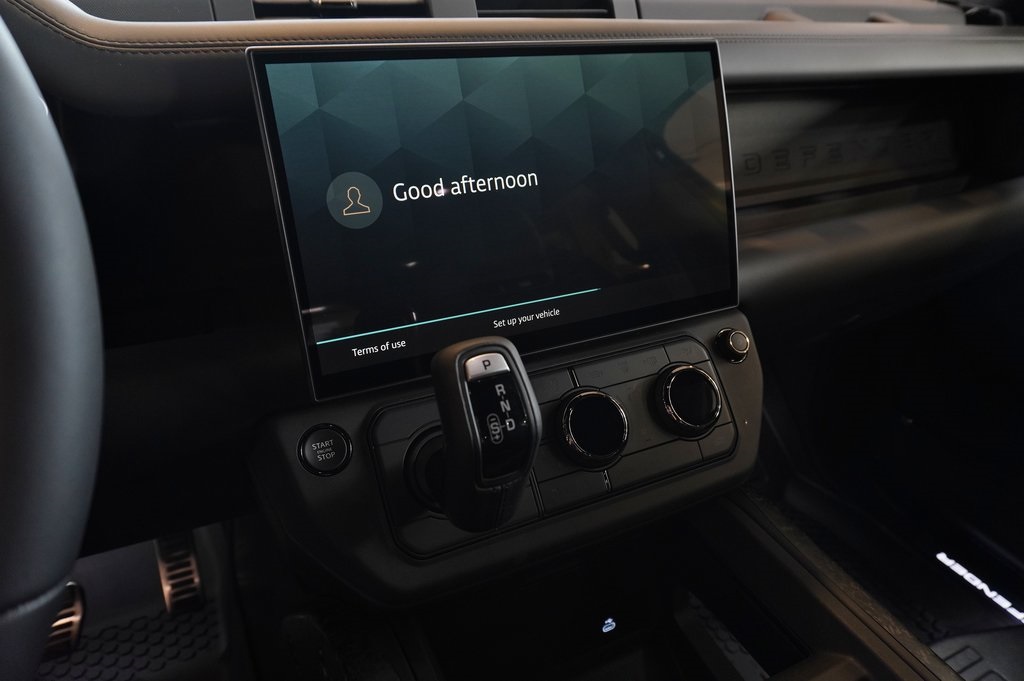 2026 LAND ROVER DEFENDER - Image 11