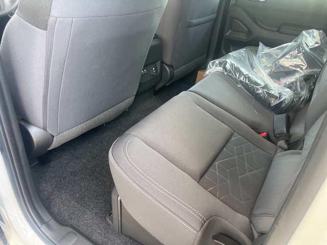 2025 Nissan Frontier Crew Cab SV photo 25