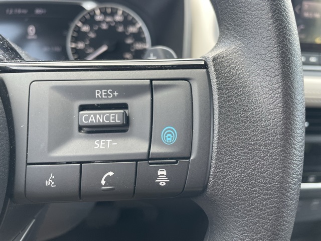 2023 Nissan Rogue SV photo 9