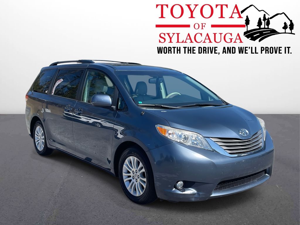 2014 Toyota Sienna XLE
