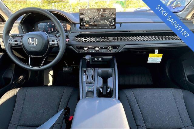 2025 Honda Accord SE photo 4
