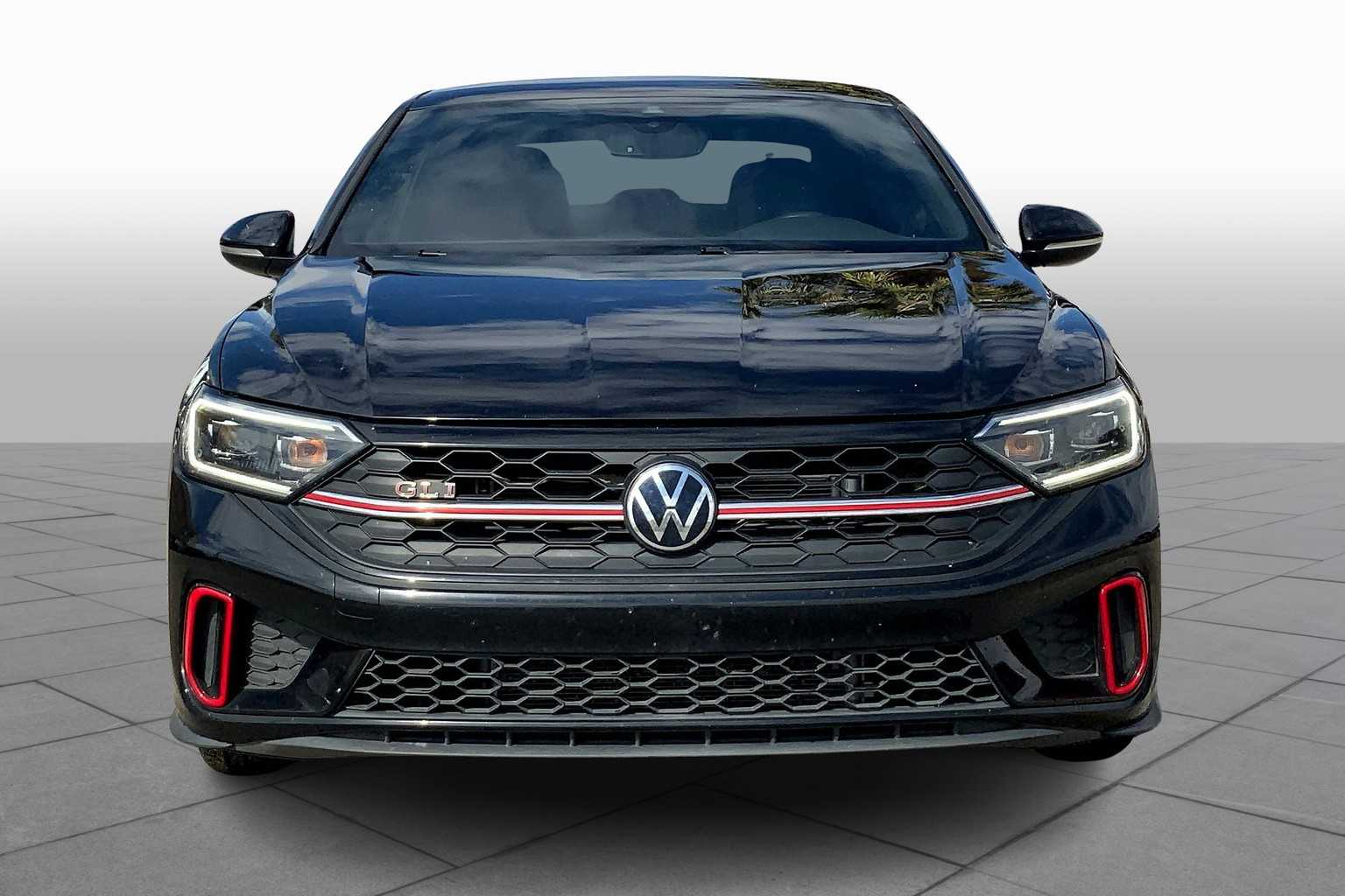 2023 Volkswagen Jetta GLI Autobahn photo 3