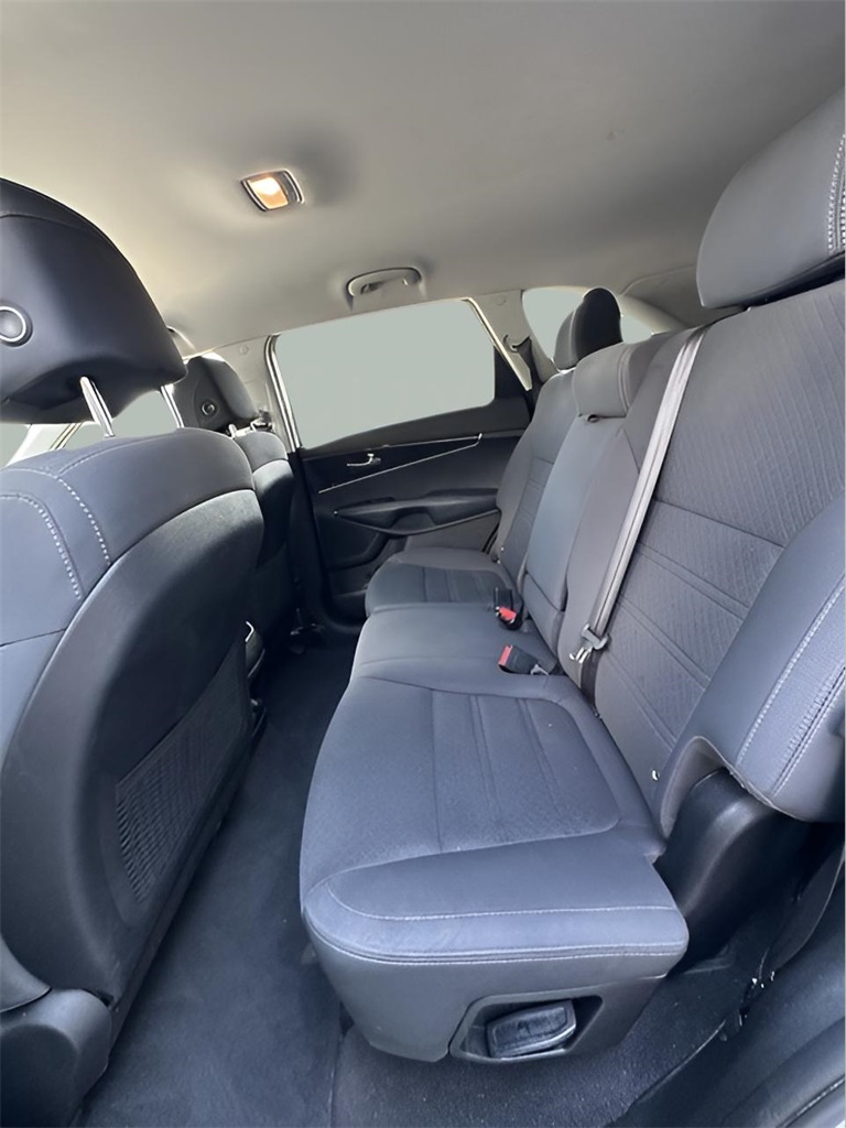 2017 Kia Sorento LX photo 13